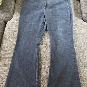 Banana Republic High Rise Flare Jeans Dark Wash Denim Women's Size 32 SHORT